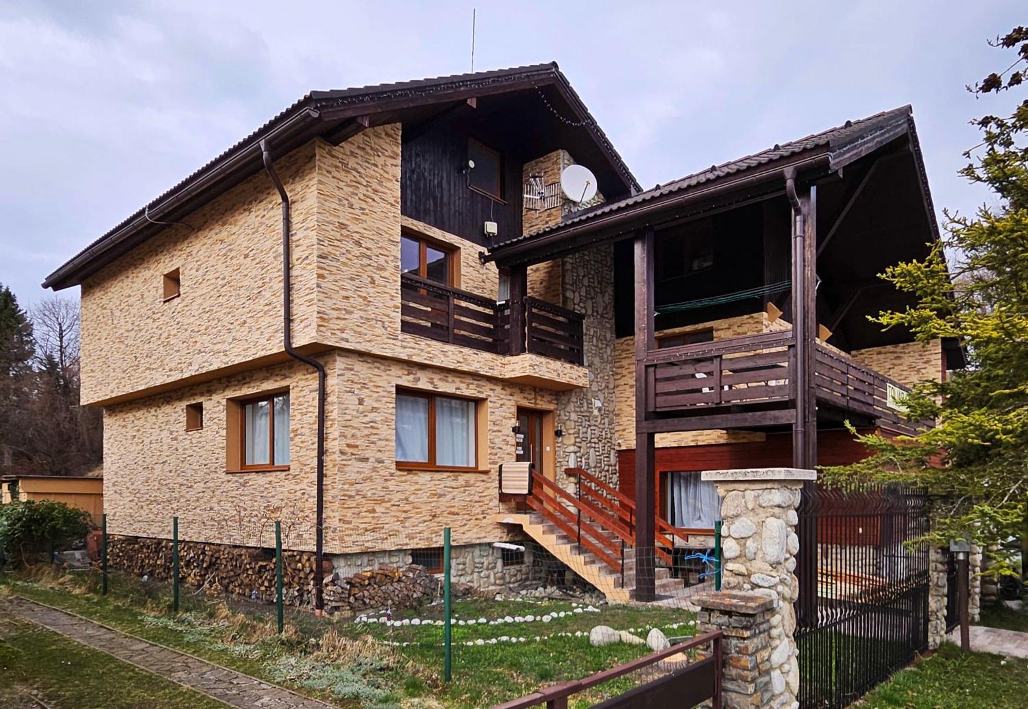 Penzion Toliar Hotel Stará Lesná Екстериор снимка